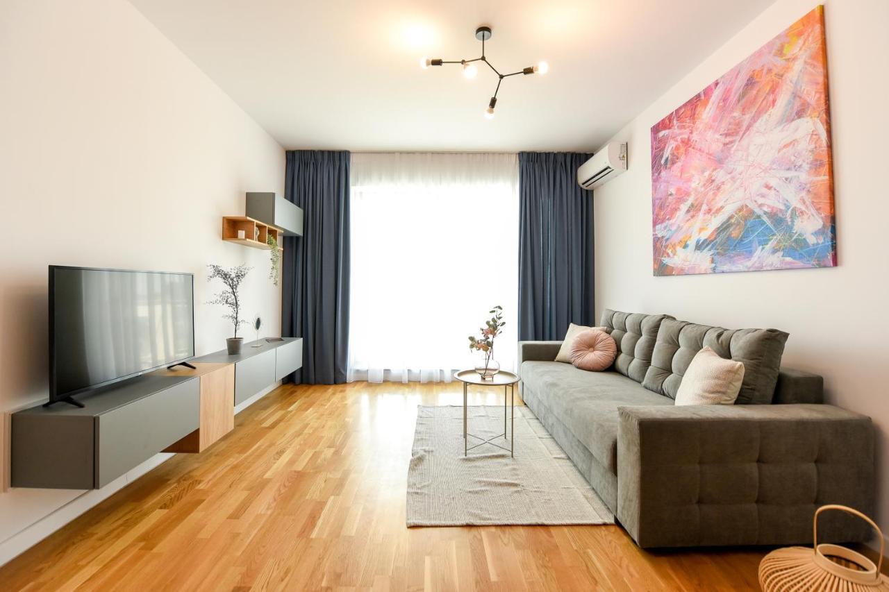 Eye Candy Romexpo 2-Bedroom With Free Parking Бухарест Екстер'єр фото